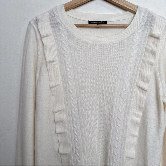BANANA REPUBLIC Womens Medium Ruffle Front Cable Wool Sweater Ivory Color - Picture 9 of 15